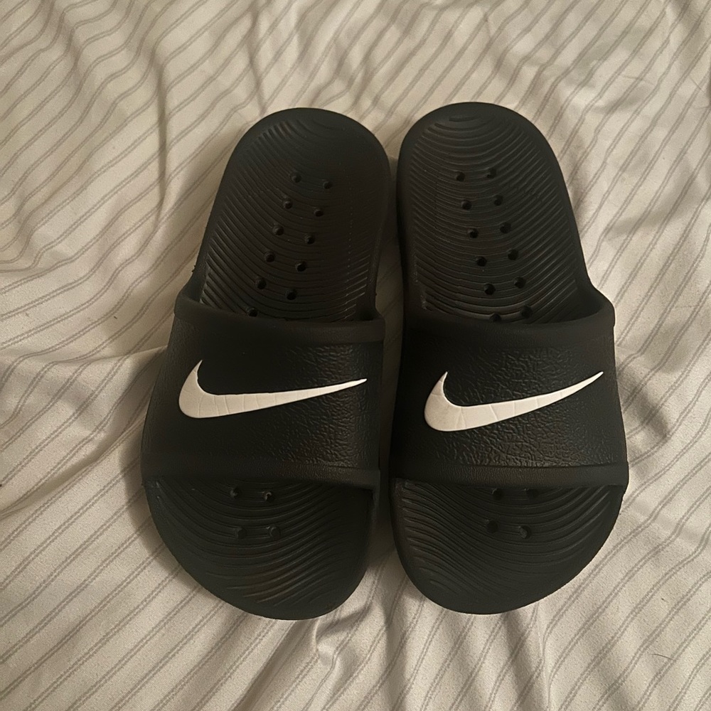 Nike Sandals kids size 8